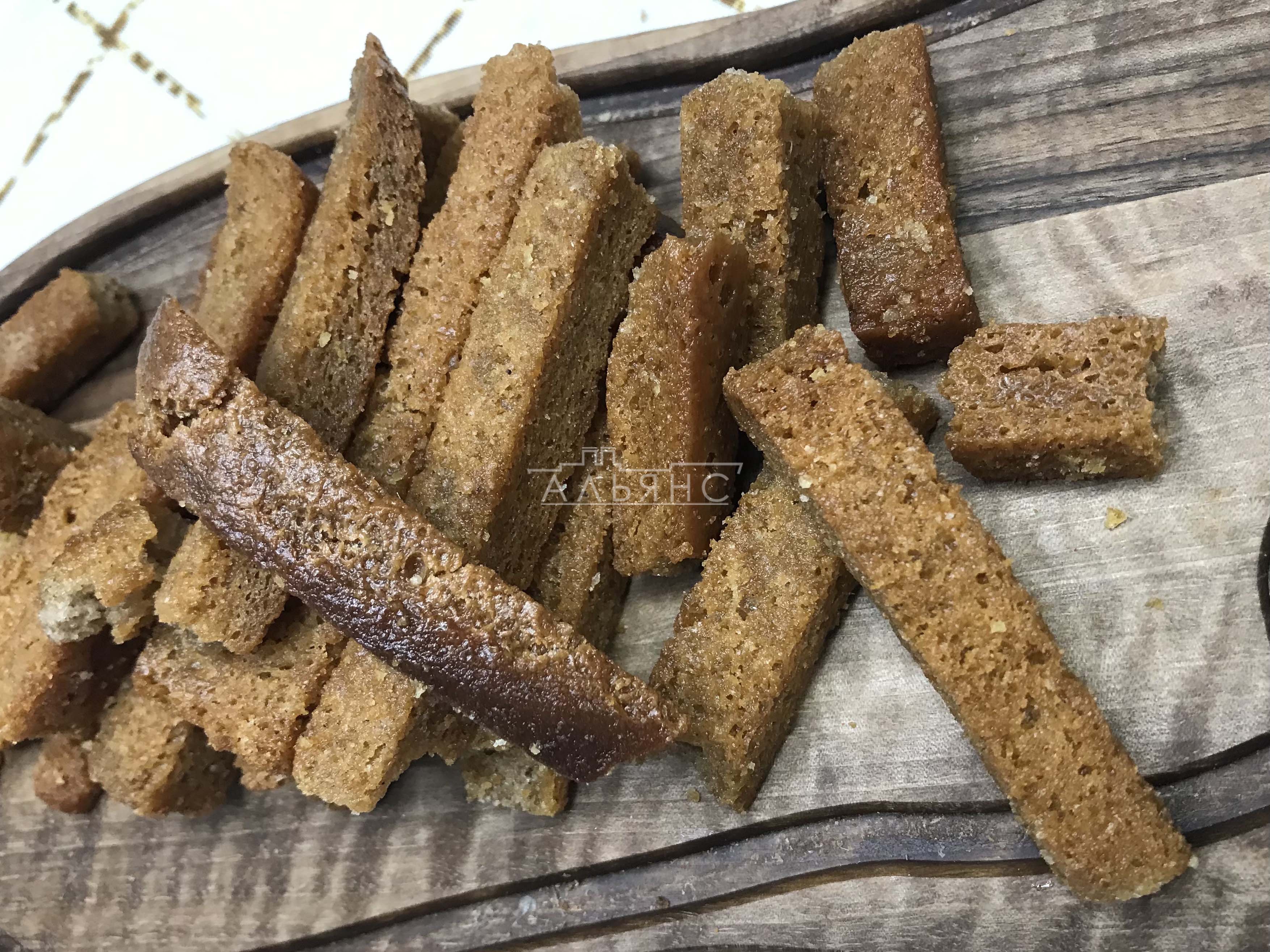 Деревенские гренки с чесноком в Туле